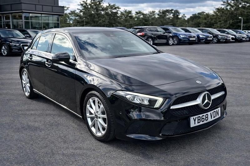 Used Mercedes A180 Executive 116 HP (85 kW) 2018 Black Hatchback