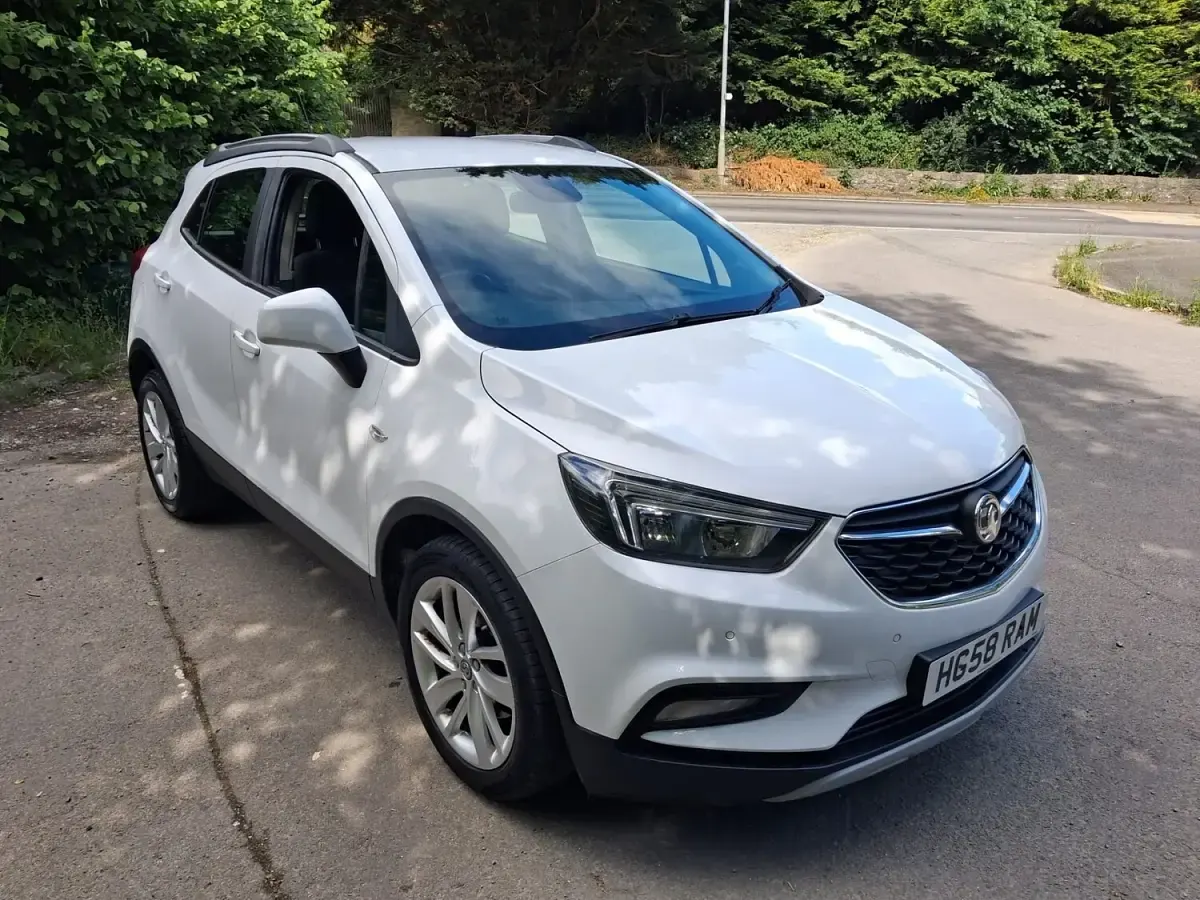 Used Vauxhall Mokka X Design Edition 140 HP (102 kW) 2018 White SUV
