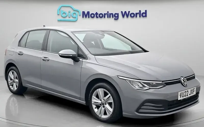 Used VW Golf VIII Life 116 HP (85 kW) 2024 Hatchback