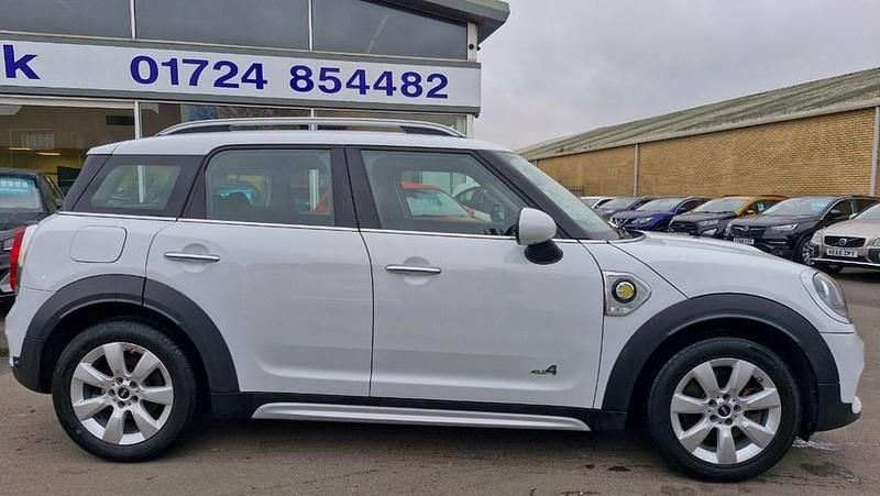 Used Mini Cooper S 224 HP (164 kW) 2018 White Hatchback