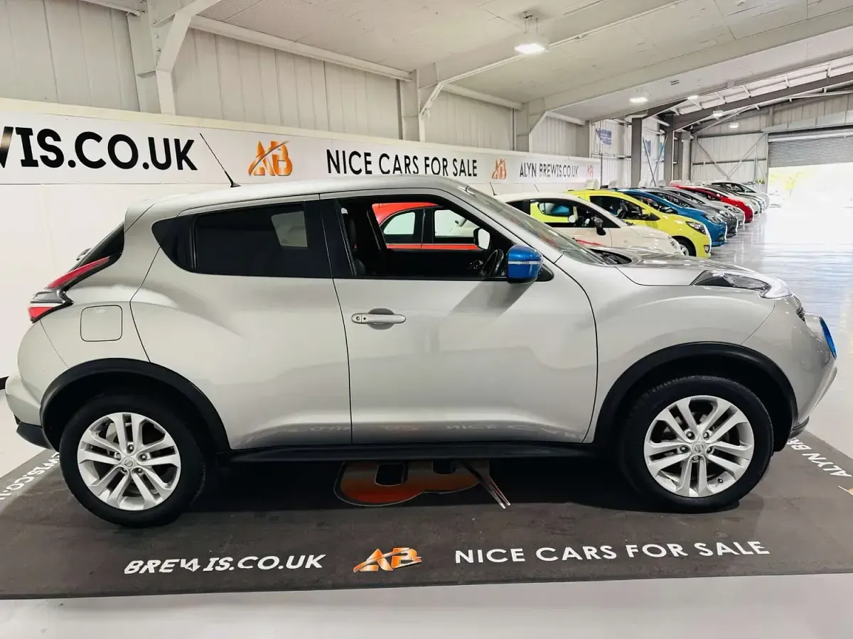 Used Nissan Juke N-Connecta 110 HP (80 kW) 2018 Silver SUV