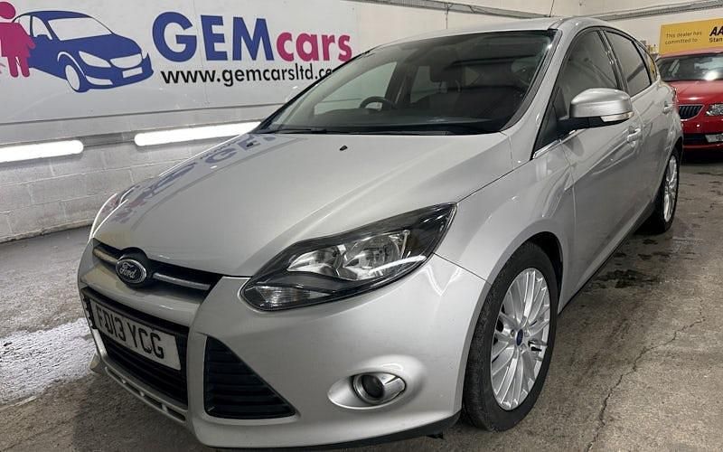 Used Ford Focus Zetec 116 HP (85 kW) 2013 Silver Hatchback