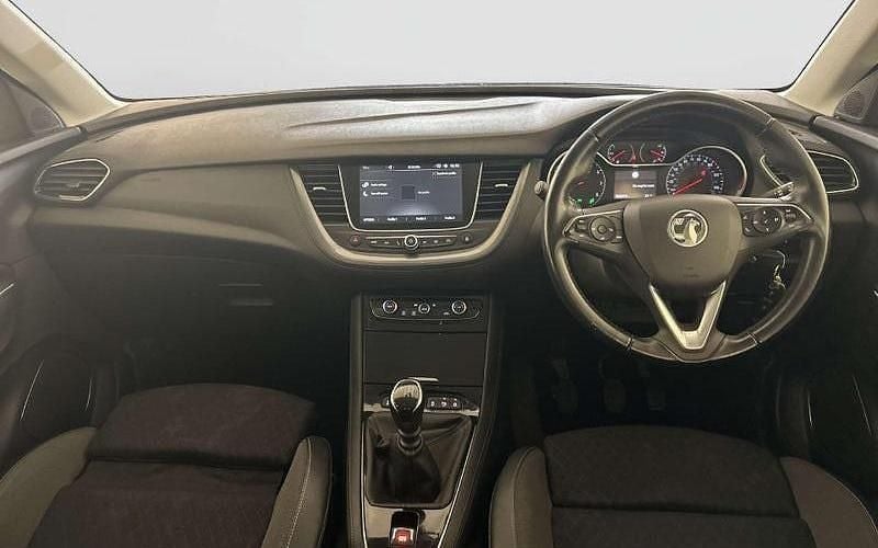 Used Vauxhall Grandland X S 131 HP (96 kW) 2019 Red SUV