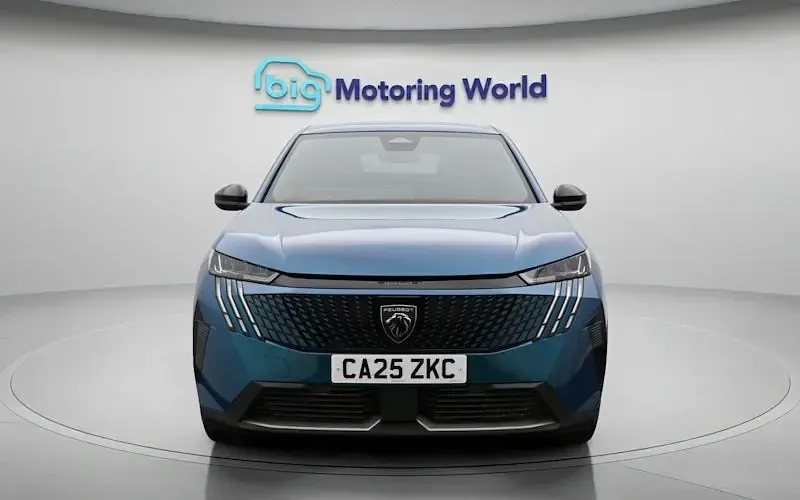 Used Peugeot 3008 Allure 136 HP (100 kW) 2025 Blue SUV