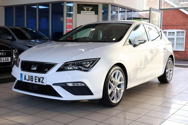 Used Seat Leon FR 125 HP (91 kW) 2018 White Hatchback