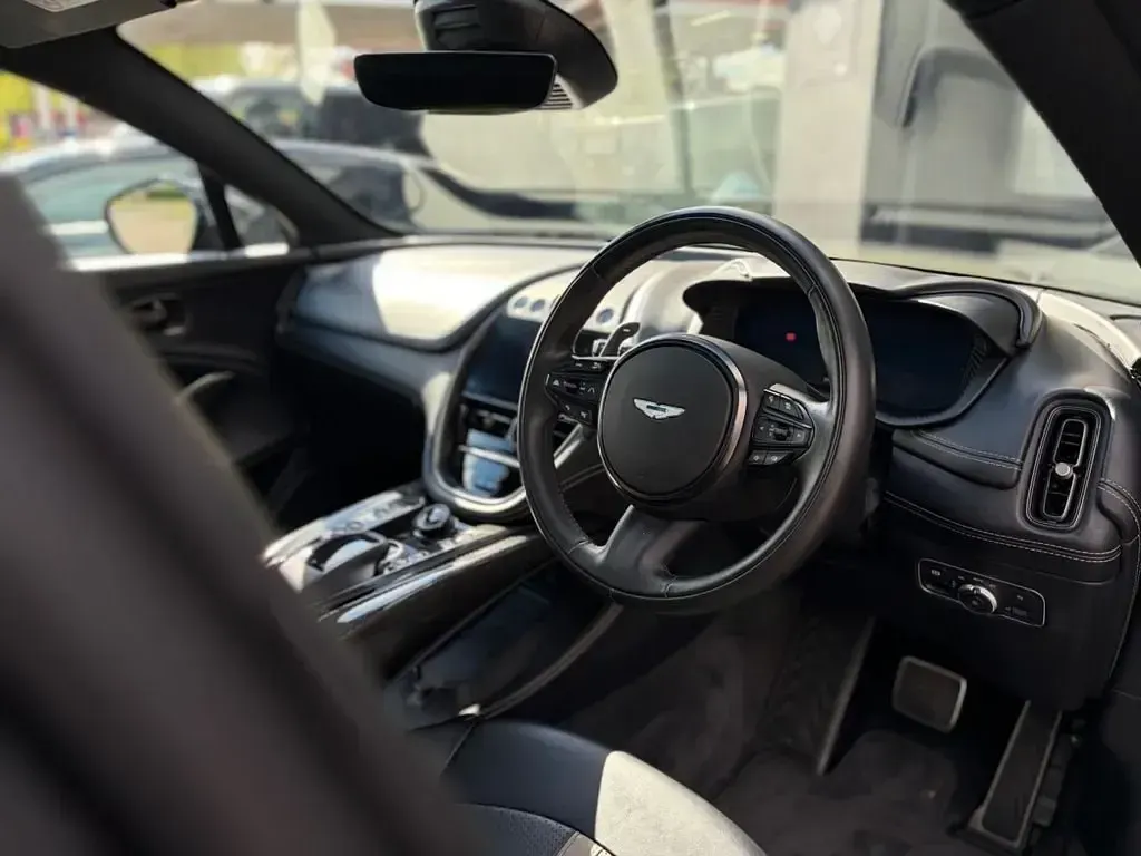 Used Aston Martin DBX 707 HP (519 kW) 2023 Green SUV