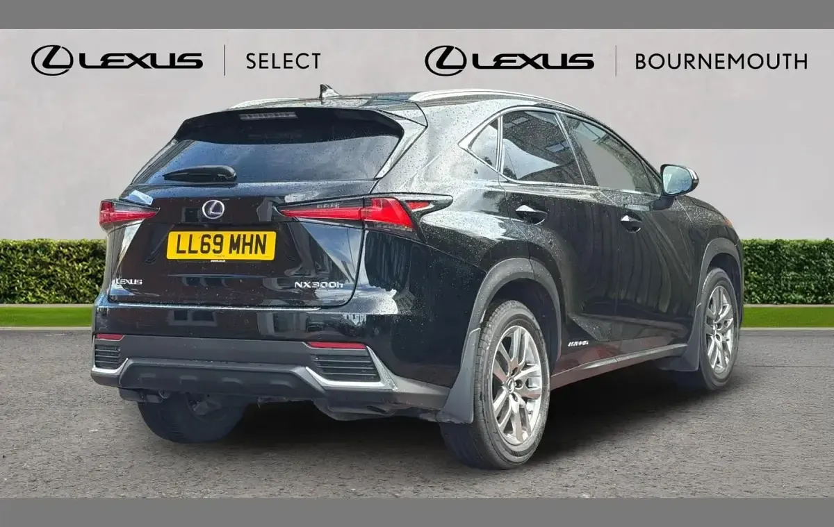 Used Lexus NX300h 197 HP (144 kW) 2019 Black SUV
