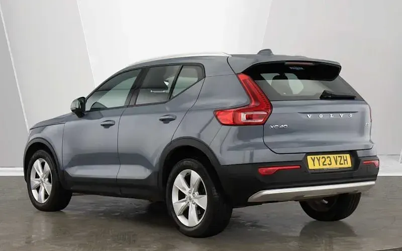 Used Volvo XC40 Core 163 HP (119 kW) 2026 SUV