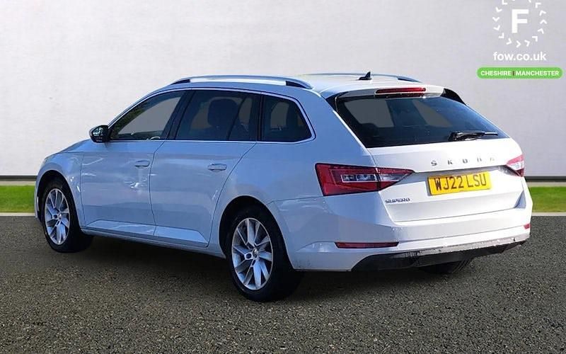 Second-hand Skoda Superb SE Technology 150 CP (110 kW) 2022 Alb Break