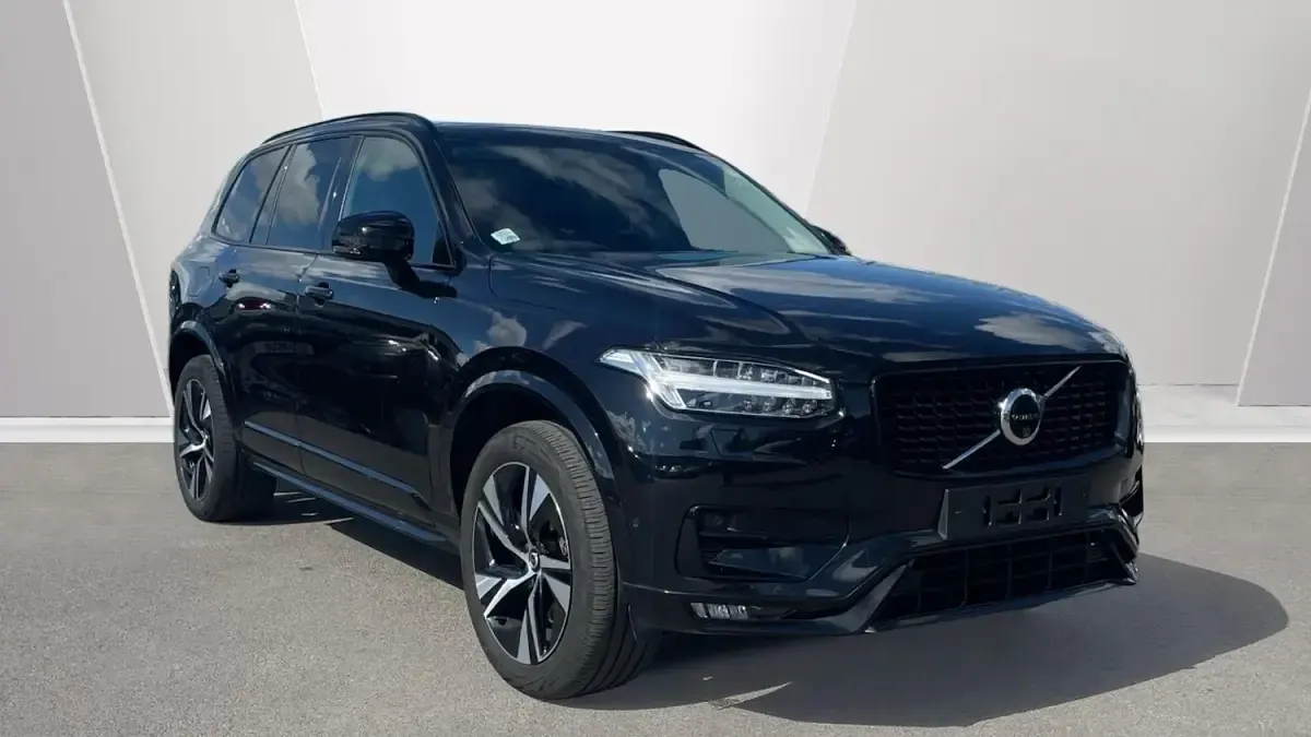 Used Volvo XC90 Plus 250 HP (183 kW) 2024 SUV