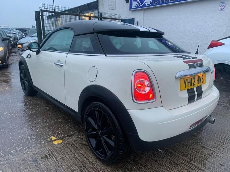 Used Mini Cooper Coupé 122 HP (89 kW) 2012 White Coupe