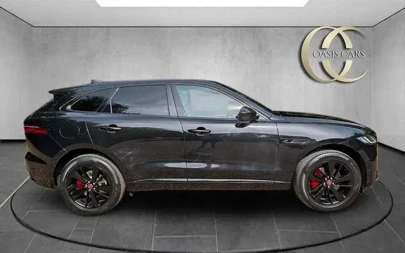 Used Jaguar F-Pace R-Dynamic 250 HP (183 kW) 2021 Black SUV