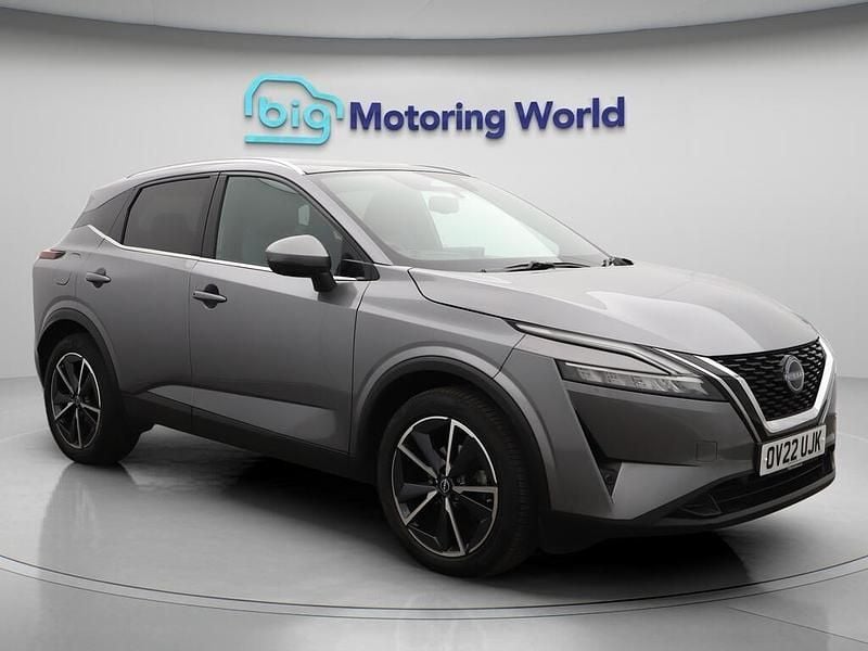 Grey Used 2022 Nissan Qashqai Tekna SUV | £20,300 (A bit pricey) - Image 1/4