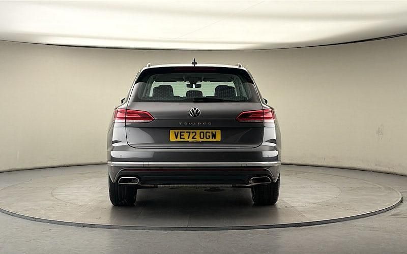 Used VW Touareg SEL 231 HP (169 kW) 2022 Silicon gray metallic SUV