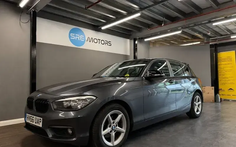 Usado BMW 116 Comfort Edition 116 HP (85 kW) 2017 Citadino