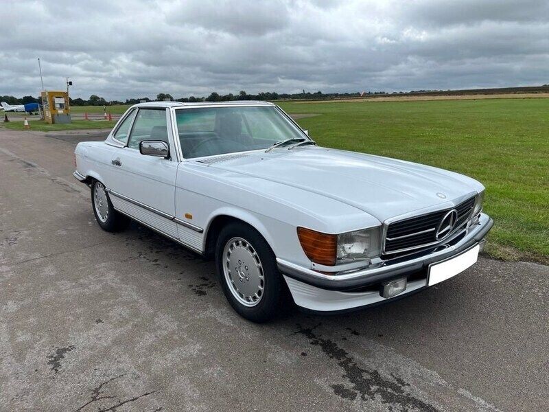 White Used 1986 Mercedes SL300 Cabriolet | £29,990 - Image 1/3
