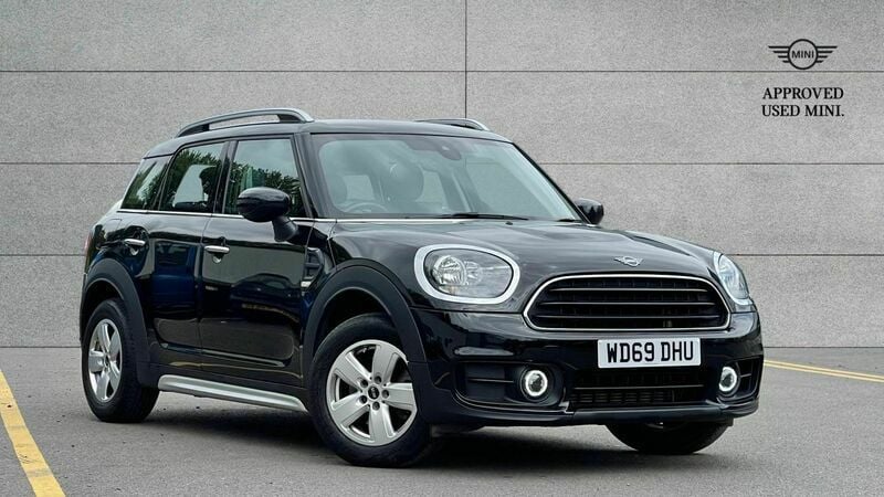 Used Mini Cooper Countryman Classic 134 HP (98 kW) 2019 Black SUV