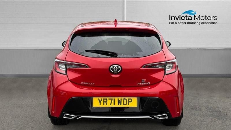 Used Toyota Corolla Sport 184 HP (135 kW) 2022 Scarlet flare pearlescent Hatchback