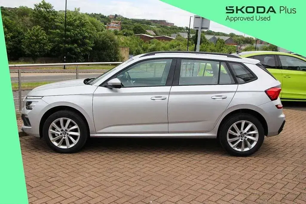 Used Skoda Kamiq SE 94 HP (69 kW) 2025 Brilliant silver metallic SUV