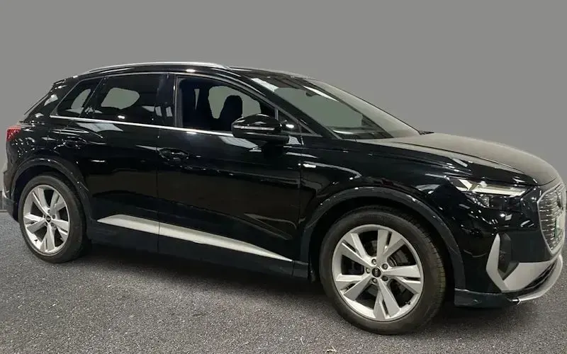 Used Audi Q4 e-tron S-Line 125 kW (170 HP) 2021 SUV