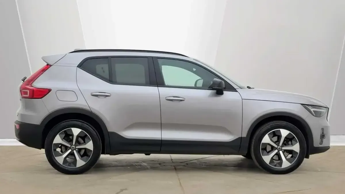 Used Volvo XC40 Plus 194 HP (142 kW) 2026 SUV
