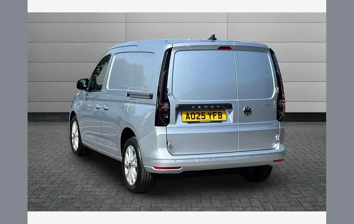 Used VW Caddy Pro 113 HP (83 kW) 2025 Silver MPV