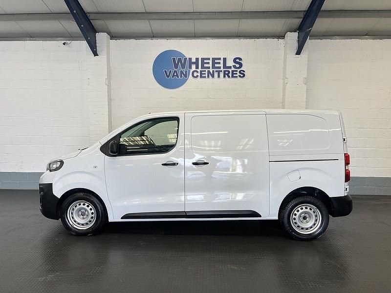 Used Peugeot Expert Premium 2023 White Van