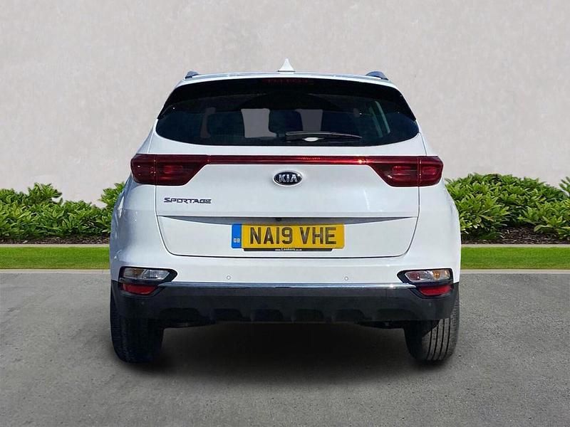 Used Kia Sportage 130 HP (95 kW) 2019 White SUV