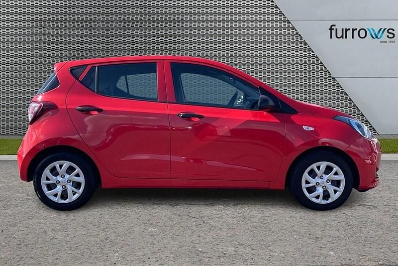 Usado Hyundai i10 2019 Vermelho Citadino