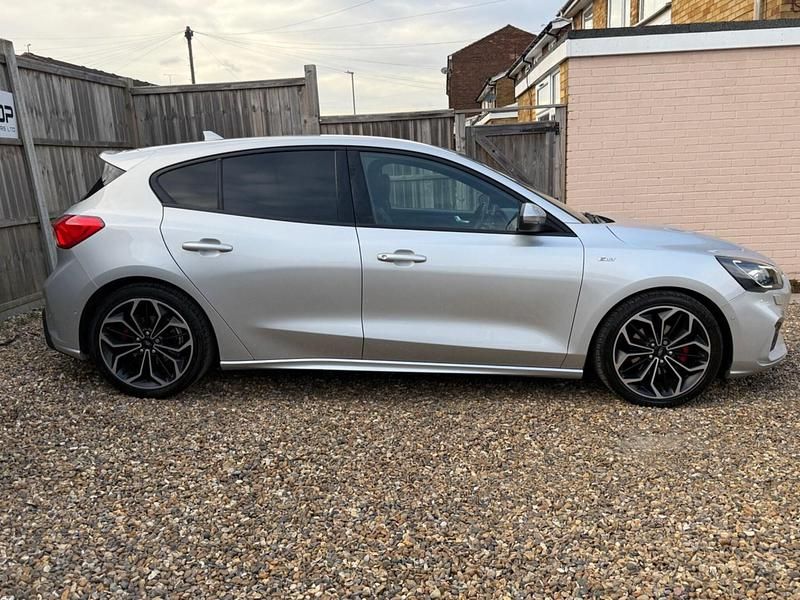 Used Ford Focus ST-Line X 182 HP (133 kW) 2019 Silver Hatchback