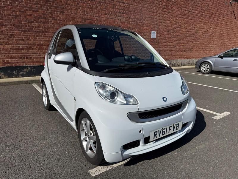 Used Smart ForTwo Coupé Pulse 2011 White Coupe