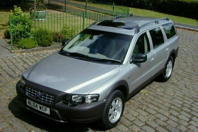 Usado Volvo XC70 210 HP (154 kW) 2004 SUV