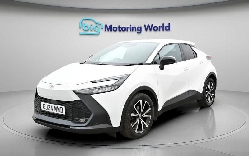 Used Toyota C-HR Design 140 HP (102 kW) 2026 SUV