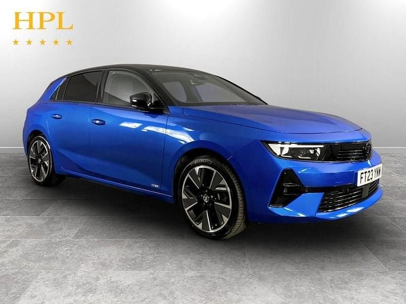 Used Vauxhall Astra Ultimate 114 kW (156 HP) 2023 Blue Hatchback