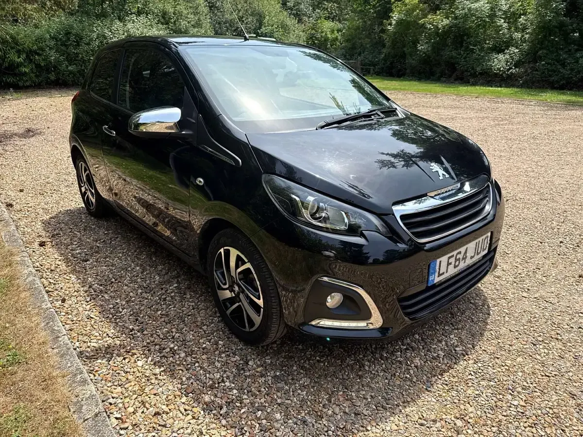 Used Peugeot 108 82 HP (60 kW) 2014 Black Hatchback