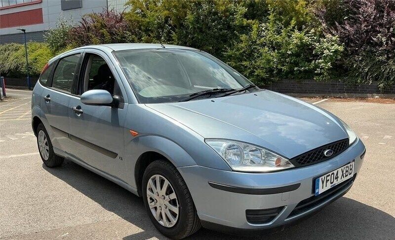 Blue Used 2004 Ford Focus Hatchback | £1,295 (Good price) - Image 1/4