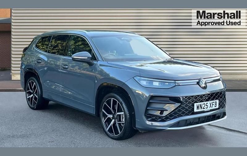 Used VW Tayron R-line 147 HP (108 kW) 2025 Grey SUV