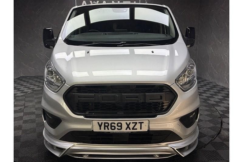 Used Ford Transit Custom Limited 170 HP (125 kW) 2019 Silver Van