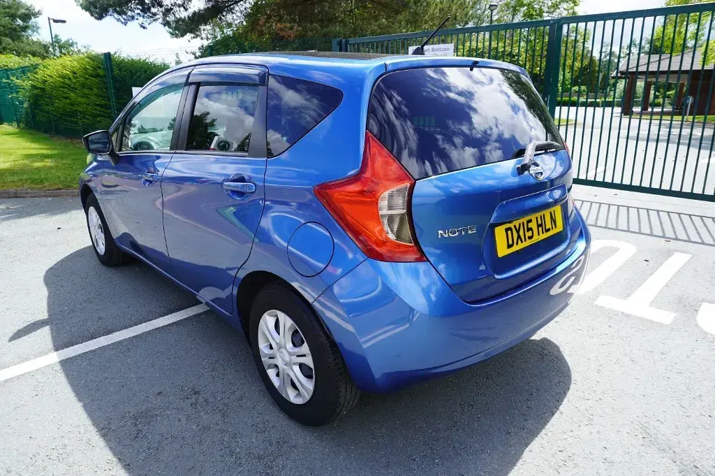 Used Nissan Note Acenta 98 HP (72 kW) 2015 Blue Hatchback