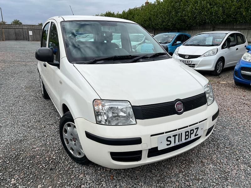 White Used 2011 Fiat Panda Active Hatchback | £1,495 (Fair price) - Image 1/4