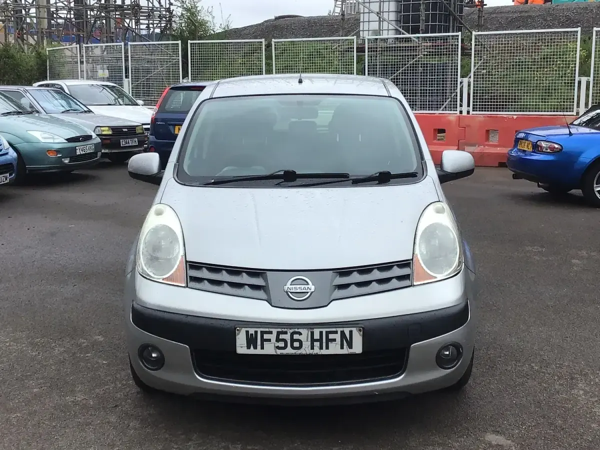 Used Nissan Note SE 87 HP (63 kW) 2006 Silver Hatchback