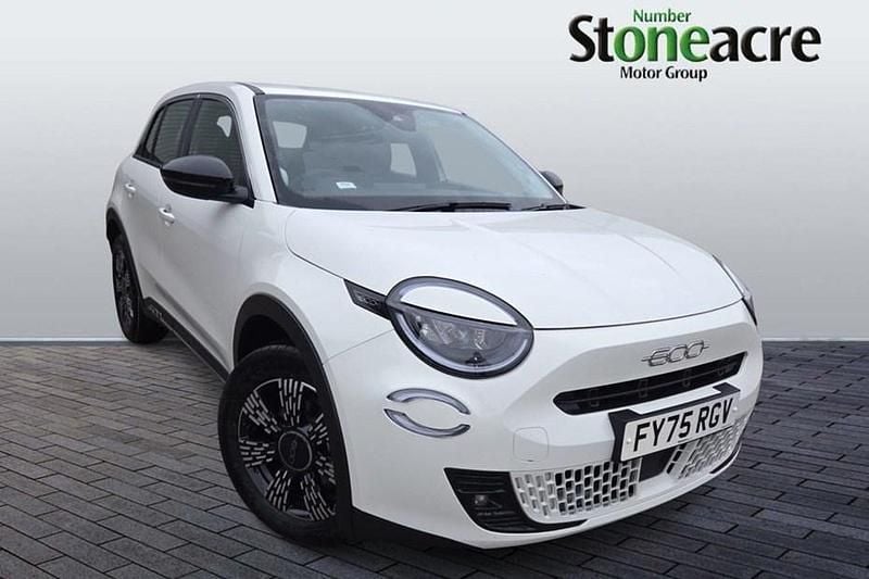 New 2025 Fiat 600 SUV | £18,890 (Good price) - Image 1/1