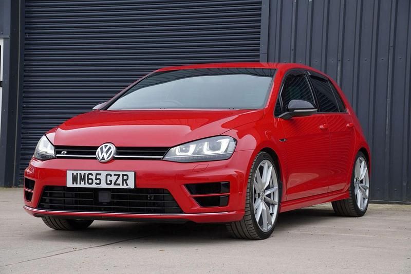 Used VW Golf VII R 300 HP (220 kW) 2015 Red Hatchback