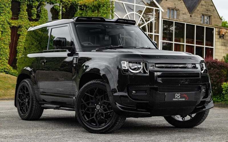 Used 2024 Land Rover Defender HSE SUV | £55,990 (Super price) - Image 1/4