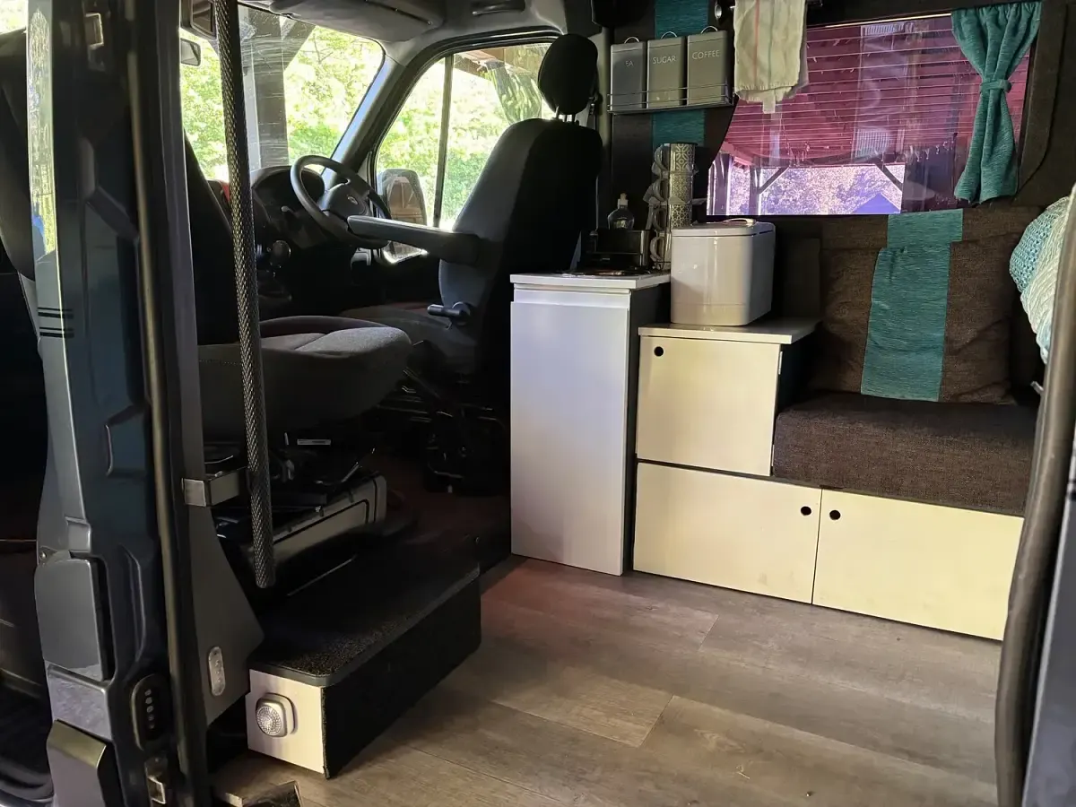 Used Renault Master 100 HP (73 kW) 2011 Blue Van