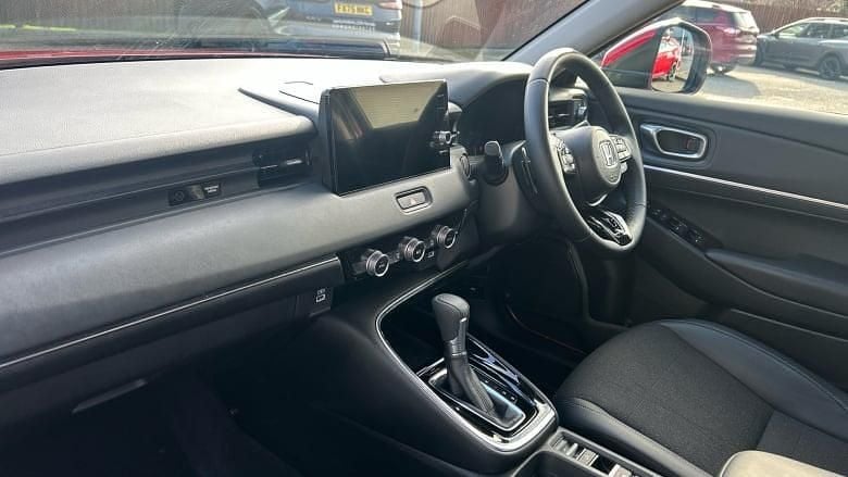 Used Honda HR-V Advance 131 HP (96 kW) 2023 Red SUV