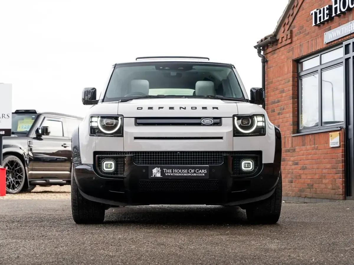 Used Land Rover Defender HSE Dynamic 2025 Grey SUV