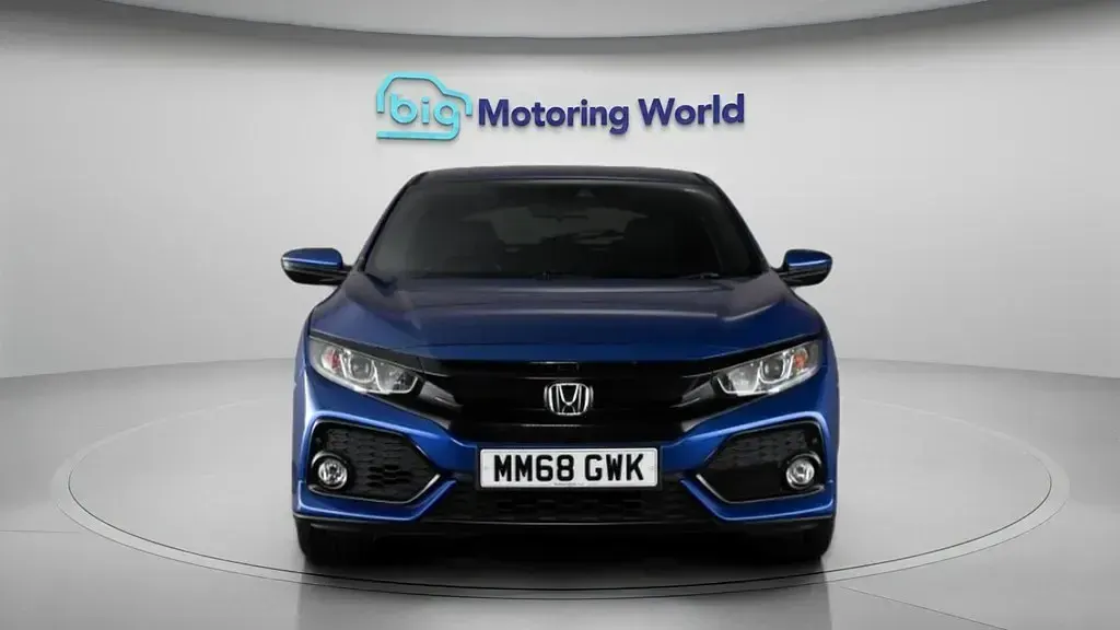 Begagnad Honda Civic SR 126 HK (92 kW) 2018 Blå Halvkombi