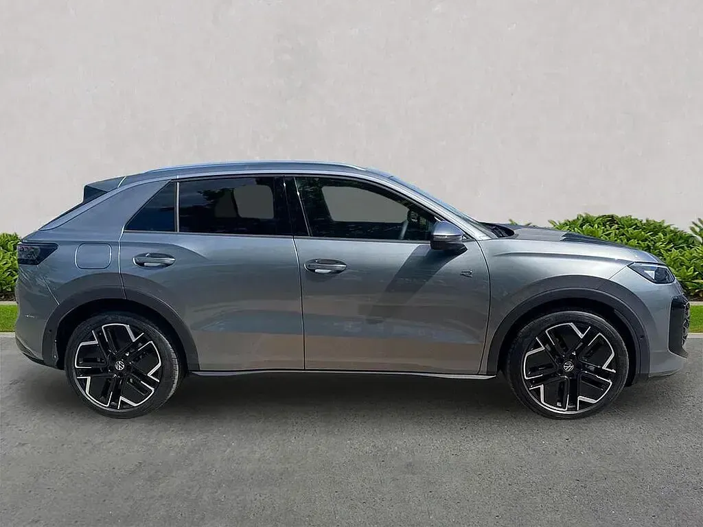 Used VW T-Roc 150 HP (110 kW) 2026 SUV