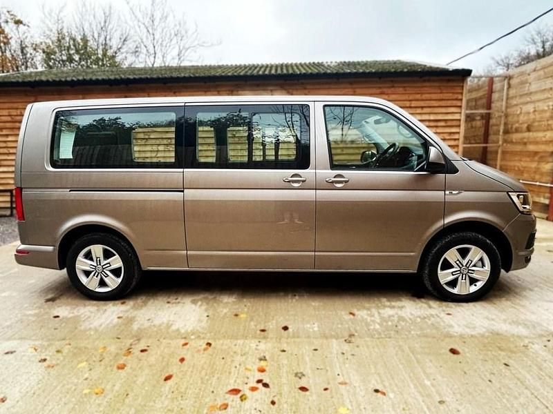 Used VW Caravelle SE 2018 Beige MPV
